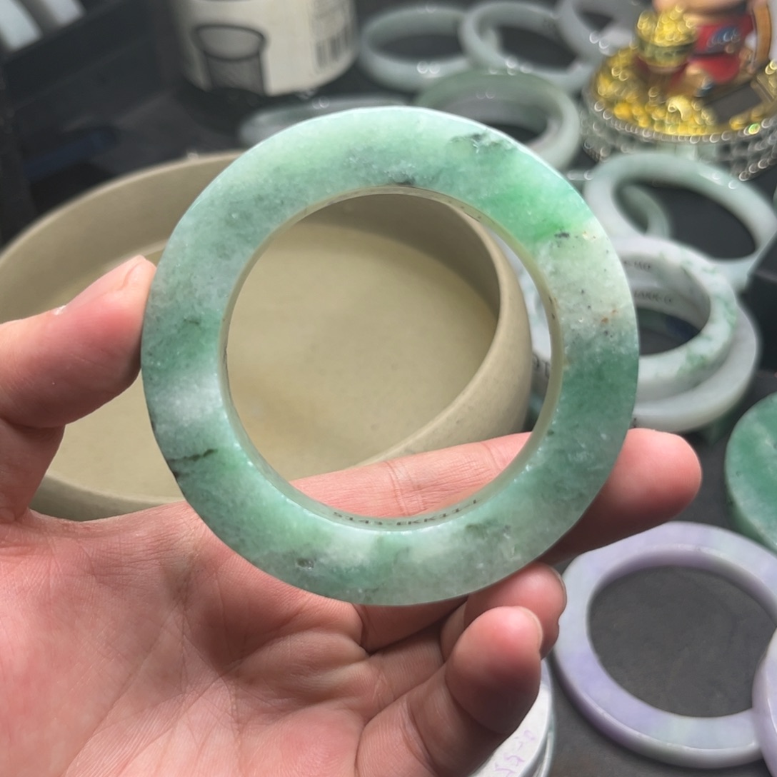 定制翡翠手镯未镶嵌