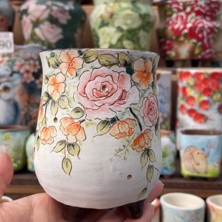 口径6.5深8.5花瓶