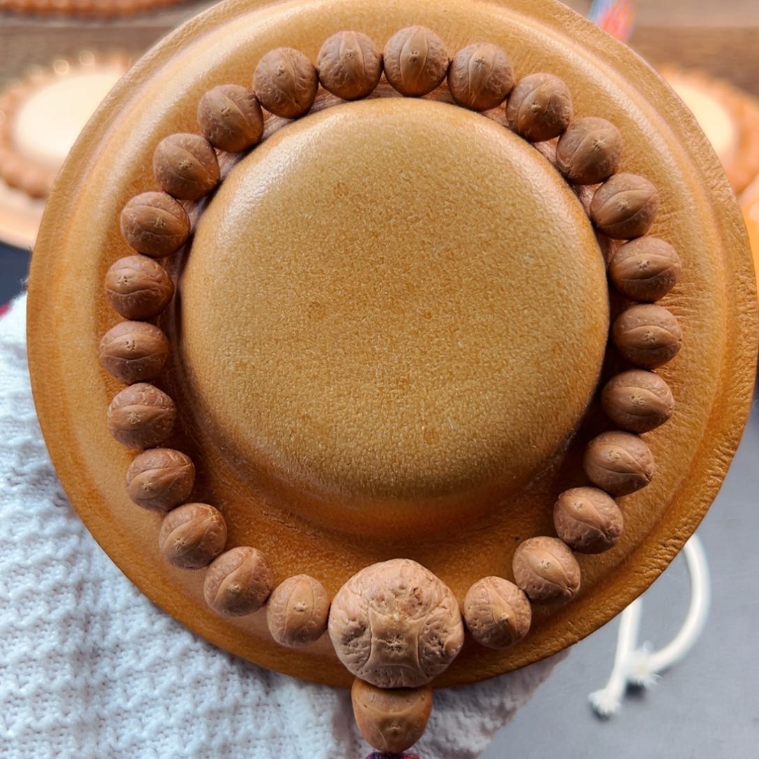 手串凤眼菩提10mm老树矮桩粉油皮