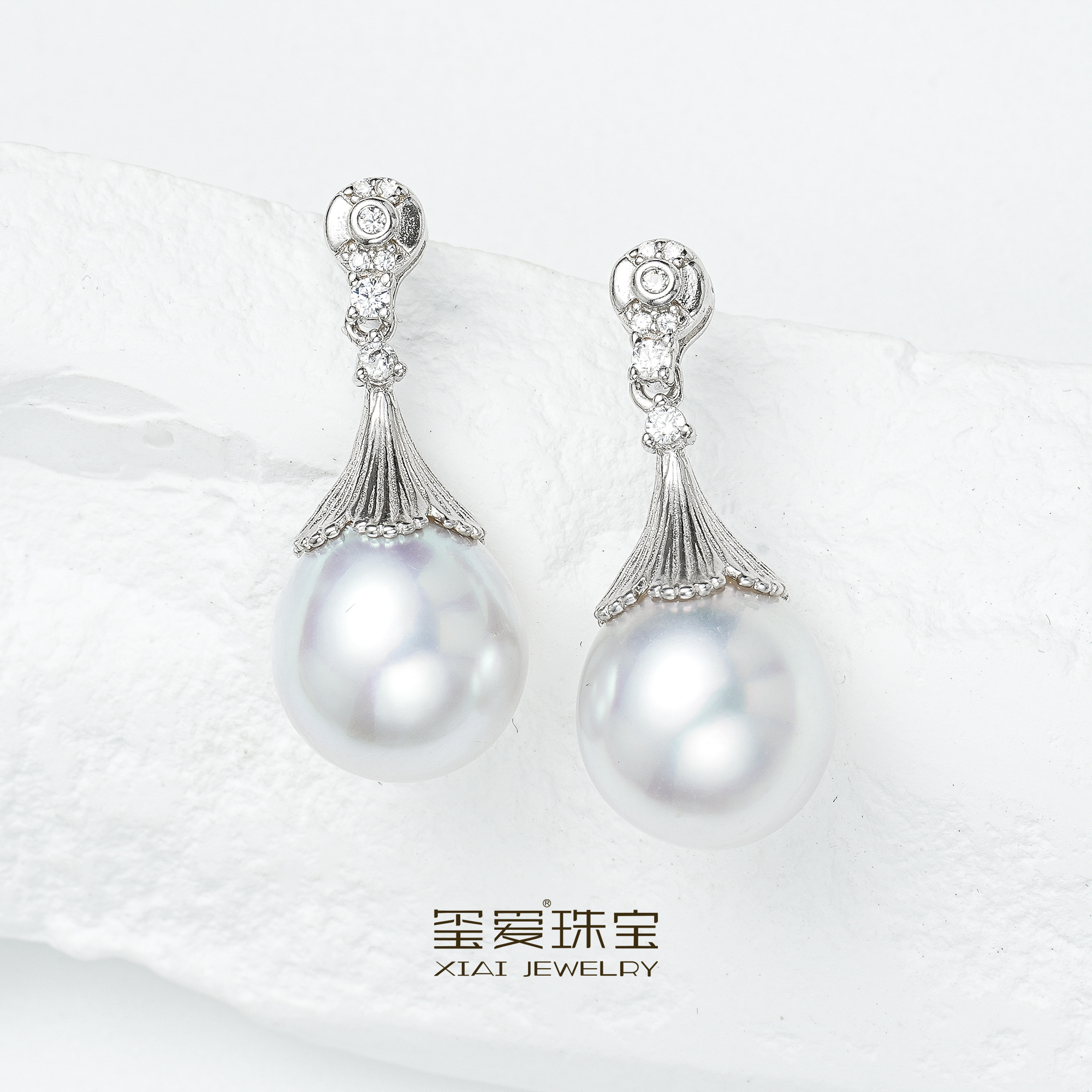 【七天鉴赏期】玺爱珠宝MM-32056海水珍珠澳白设计款耳坠 9-10mm