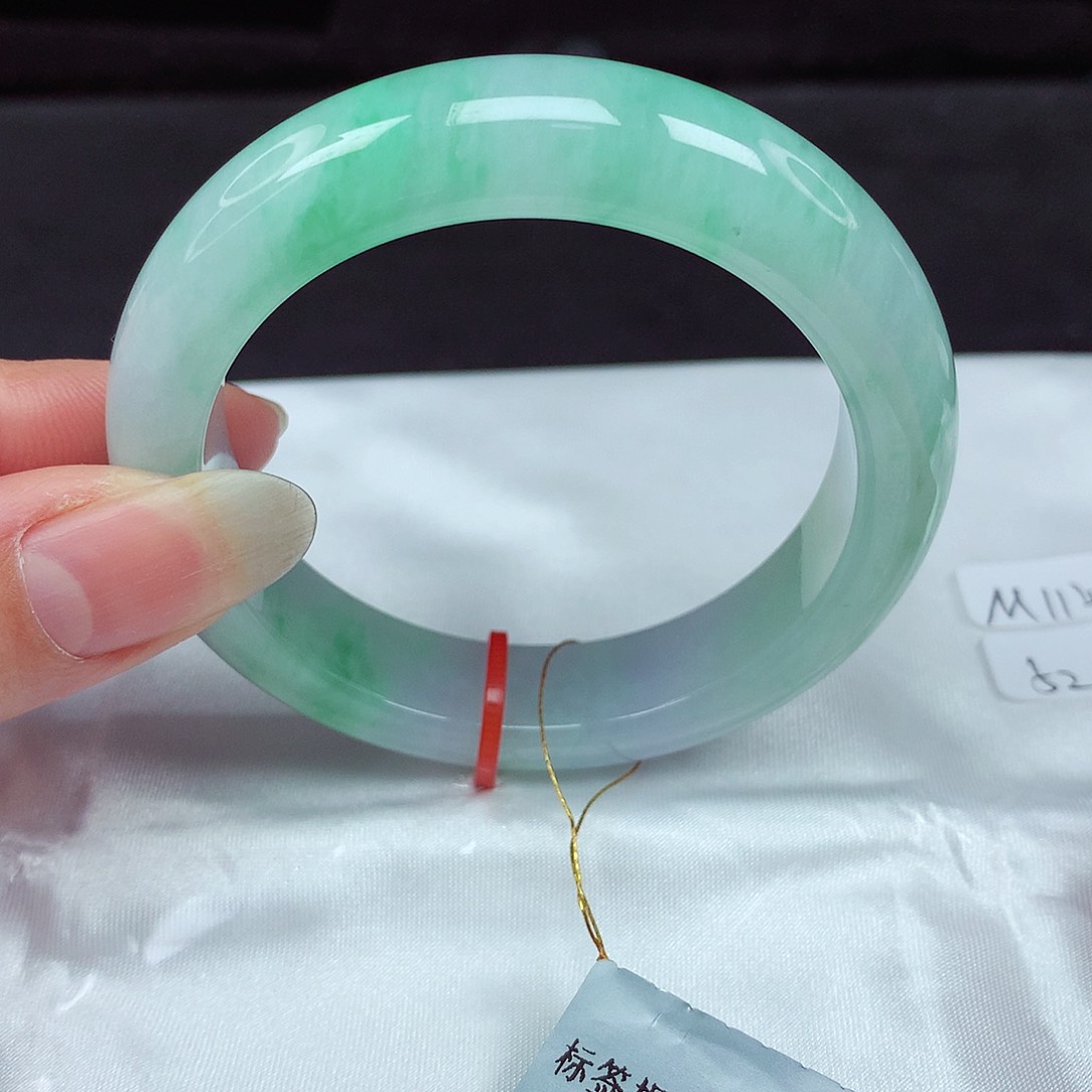 未镶嵌手镯翡翠52圈680