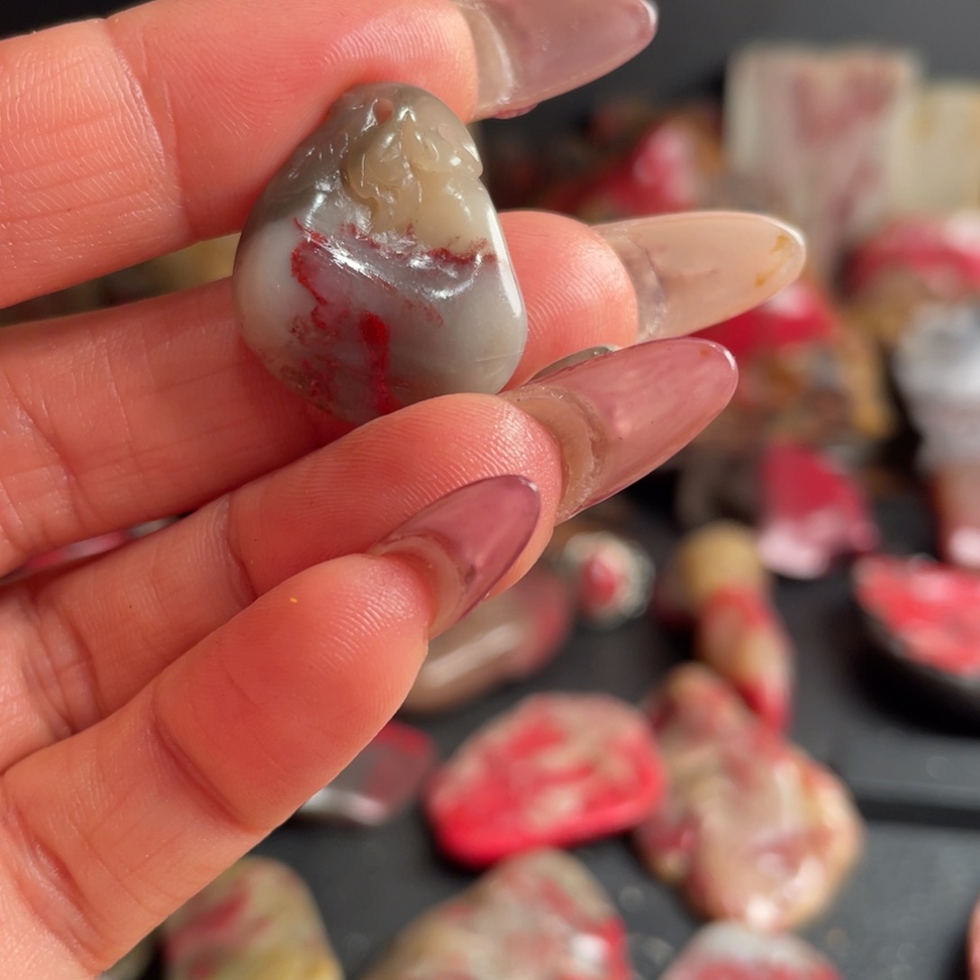 昌化鸡血石第**限昌化鸡血石挂件