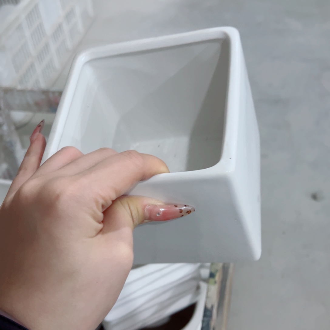 有孔，陶瓷花盆满10米包邮发货