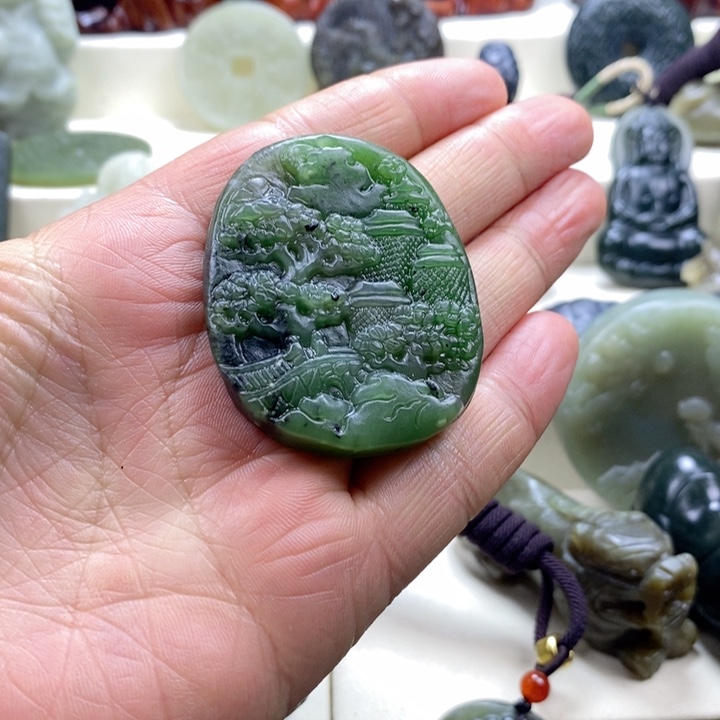 和田玉颈饰未镶嵌