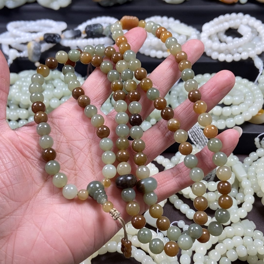 空***君和田玉未镶嵌挂件