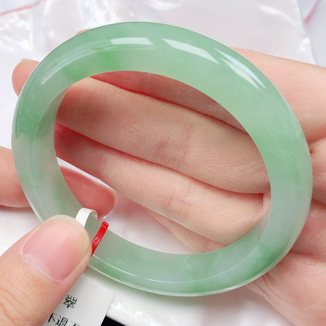 翡翠手镯未镶嵌抖音620