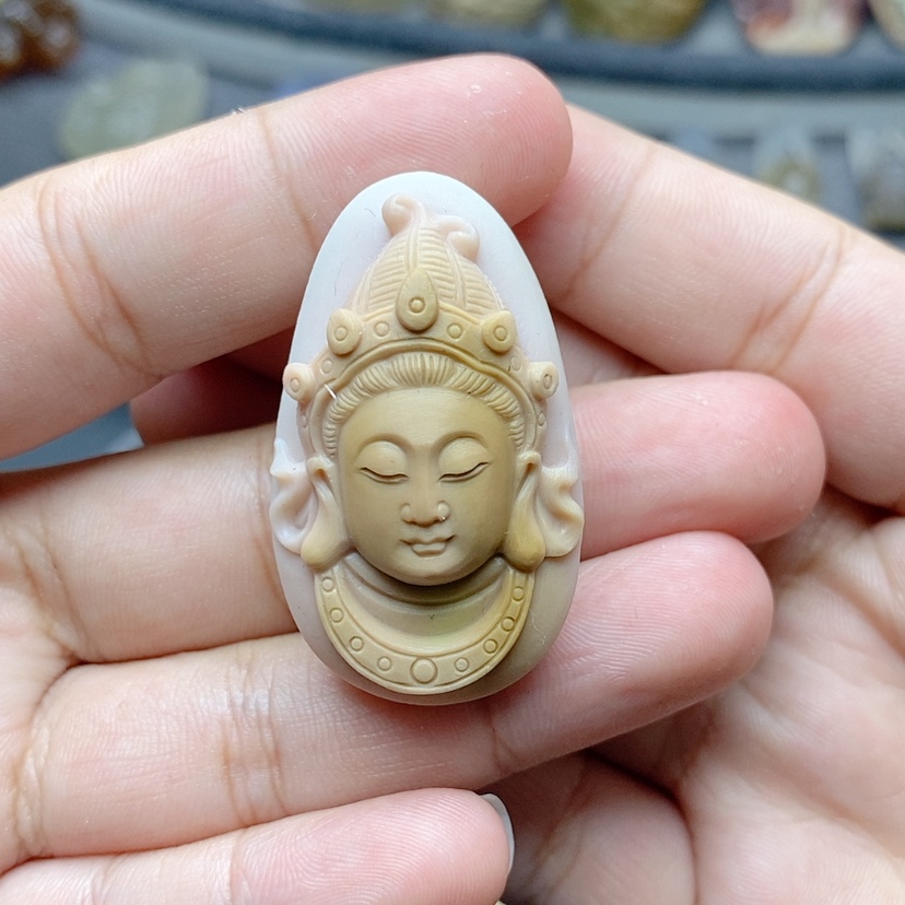 【闪购商品】定制石英质玉吊坠未镶嵌