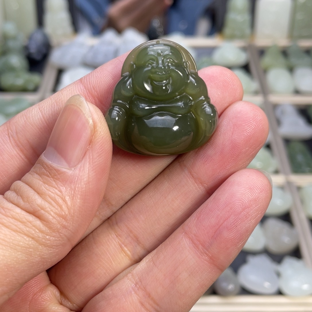 和田玉颈饰未镶嵌30湖水绿大肚佛