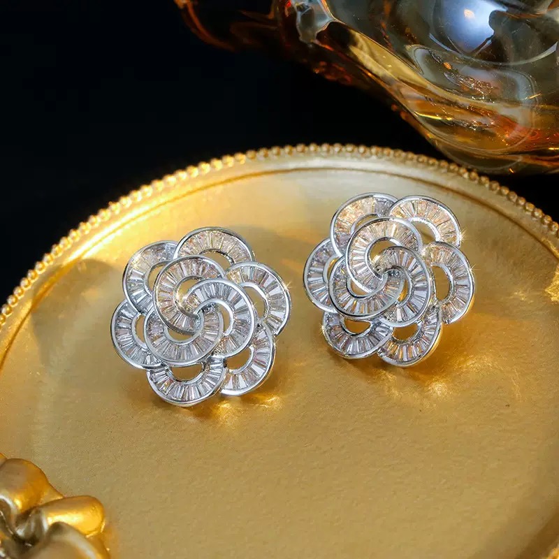 铜合金耳饰 1209微镶耳钉满钻锆石法式复古小香风山茶花气质耳环