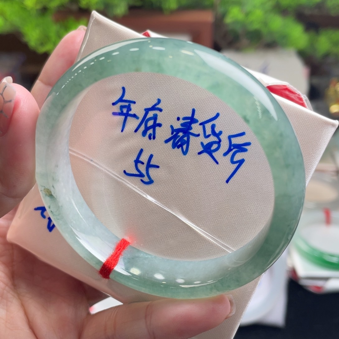 翡翠未镶嵌手镯55冰透起冰 强推 清货价