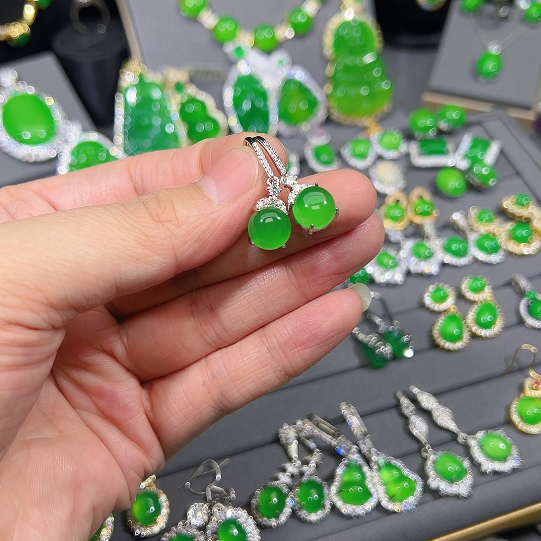 玛瑙/玉髓合金耳饰