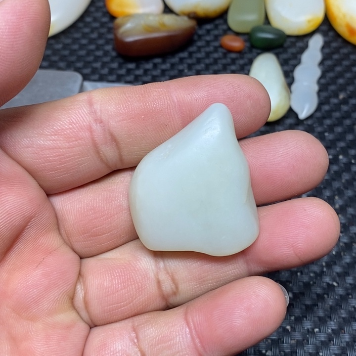 和田玉（糖玉）珠宝奇石未镶嵌