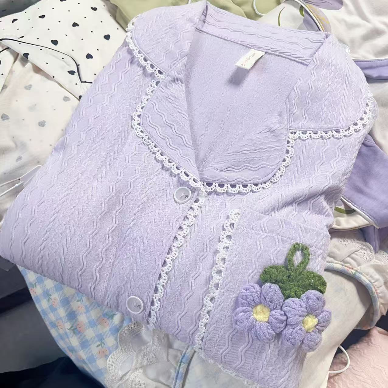 【B116】拉架棉提花紫色小花秋冬精品翻领款长袖款+胸垫【开衫款】