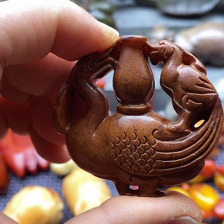 未镶嵌蛇纹石玉颈饰