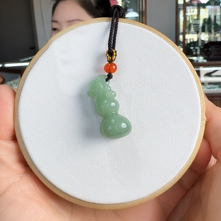 密玉（石英质玉）未镶嵌吊坠