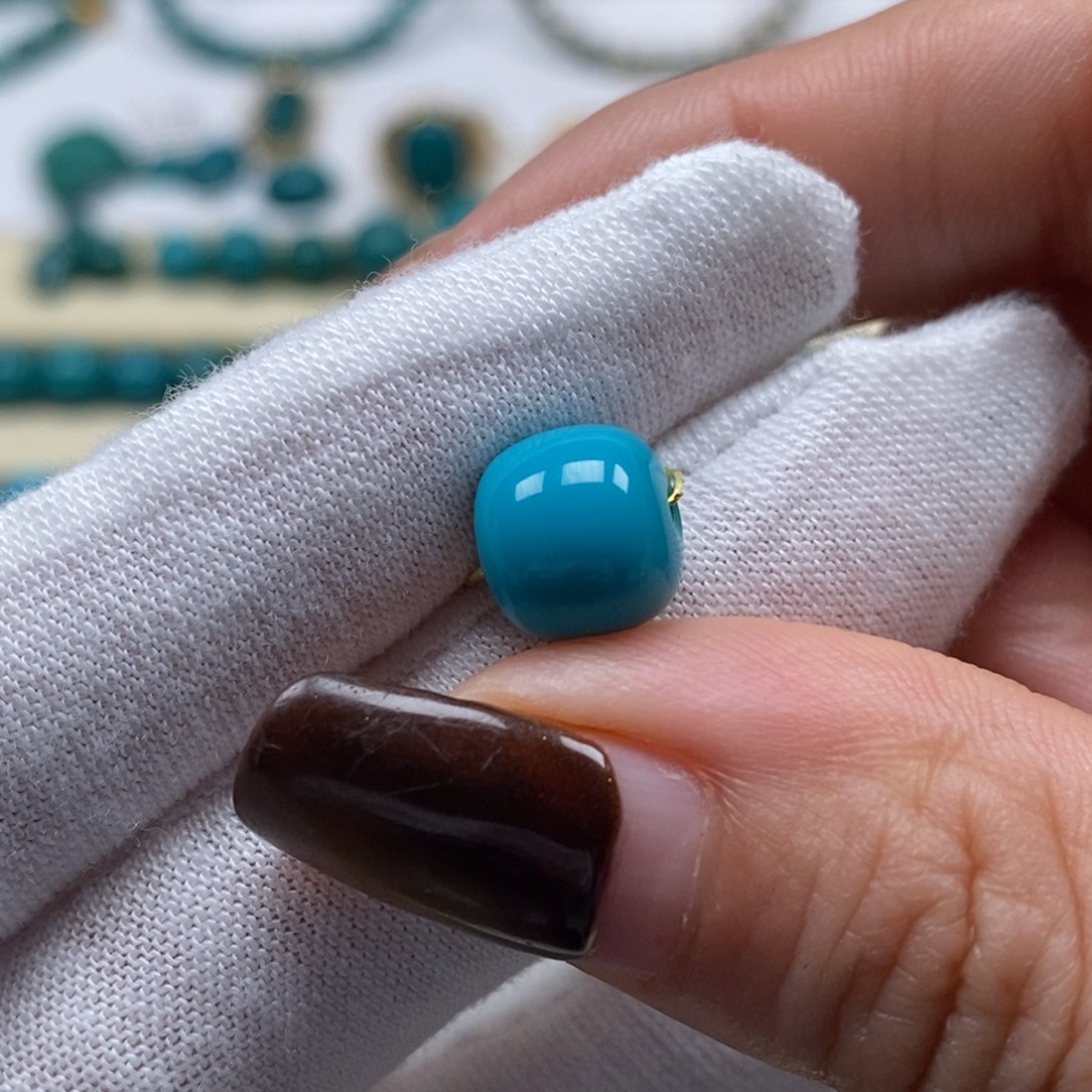 想***人绿松石未镶嵌珠宝奇石ＡＡ７７７