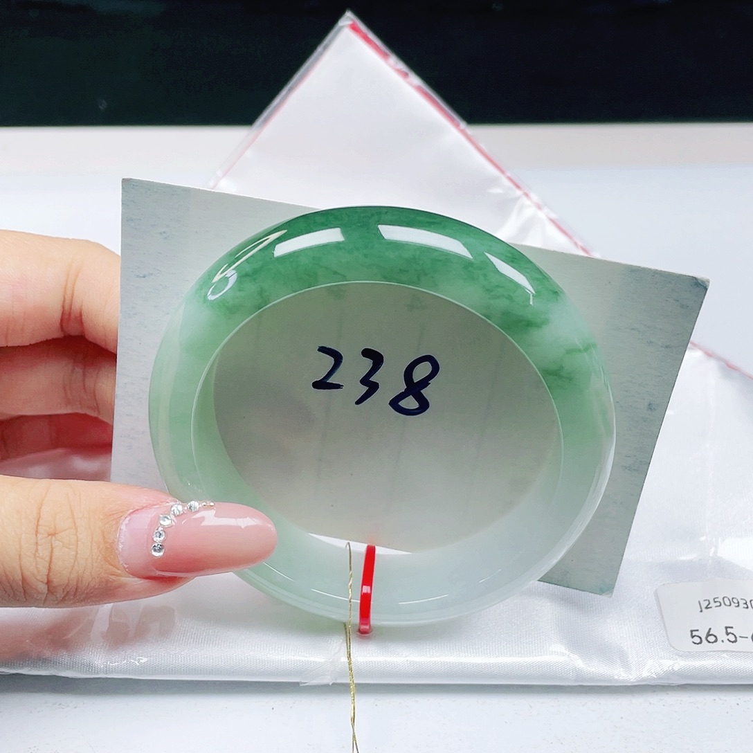 翡翠未镶嵌手镯 轮胎镯56+