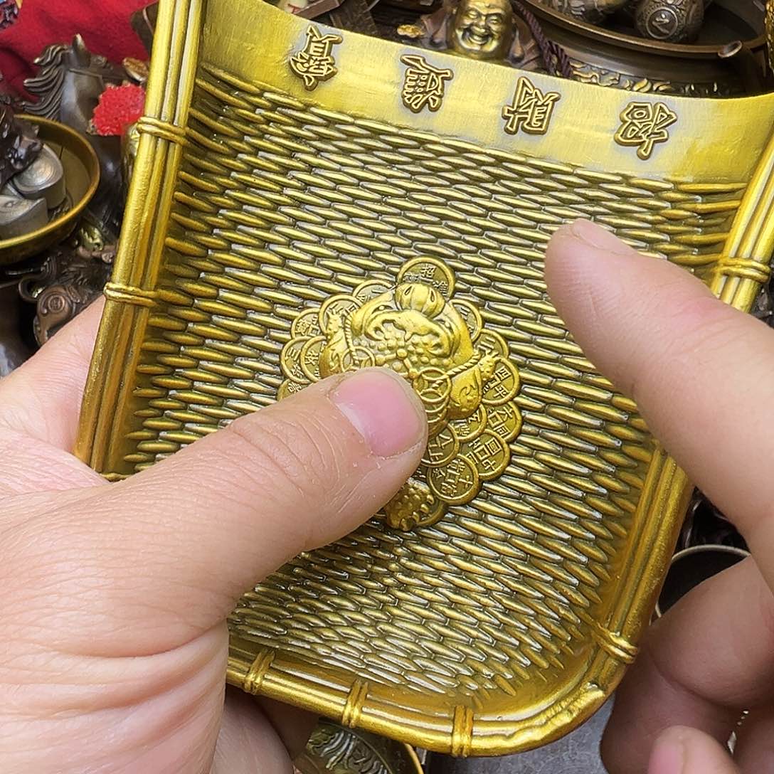 精品铜器，精美文玩