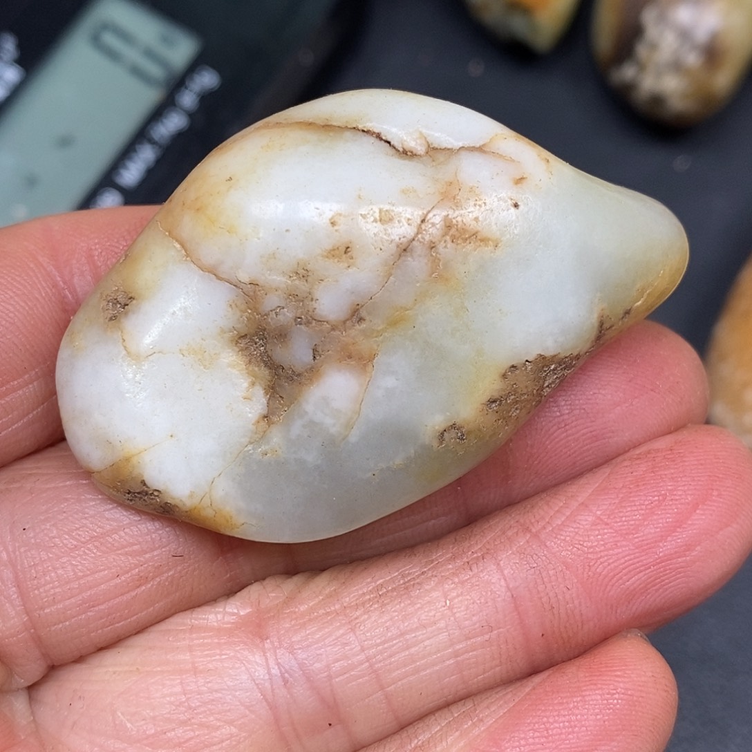 和田玉未镶嵌珠宝奇石