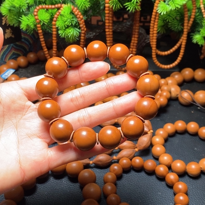 橄榄核手串1.7尺寸红料