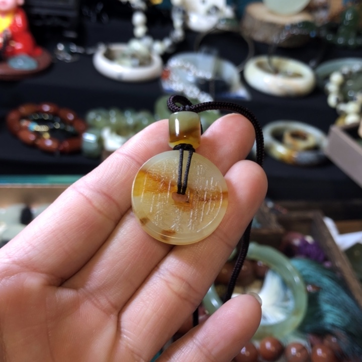 岫玉未镶嵌岫玉挂件
