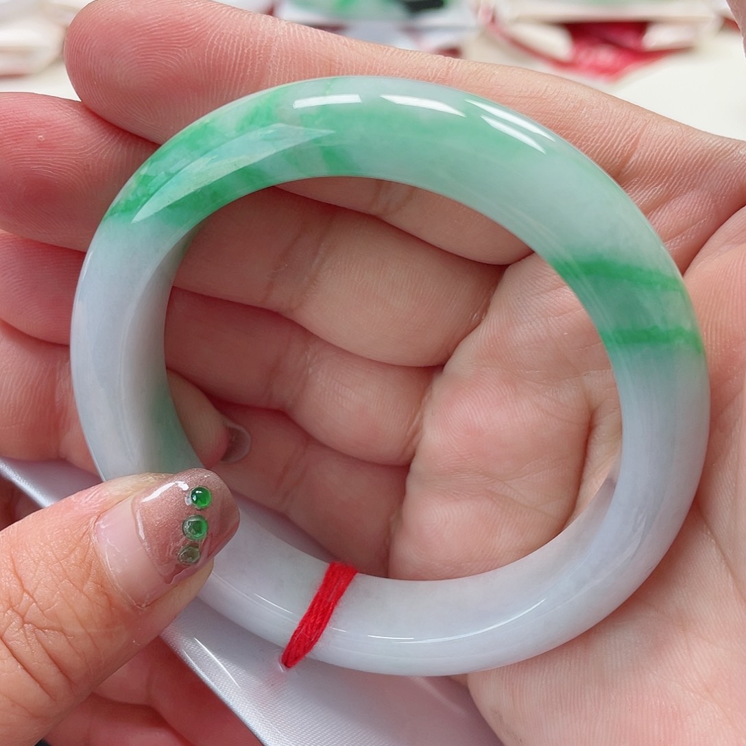 翡翠手镯未镶嵌缅甸翡翠手镯57圈