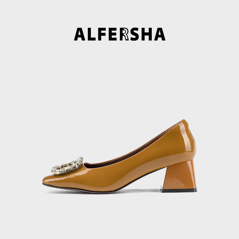 阿芙莎联名款261980新款气质款百搭粗通勤跟水晶扣时尚春季单鞋B