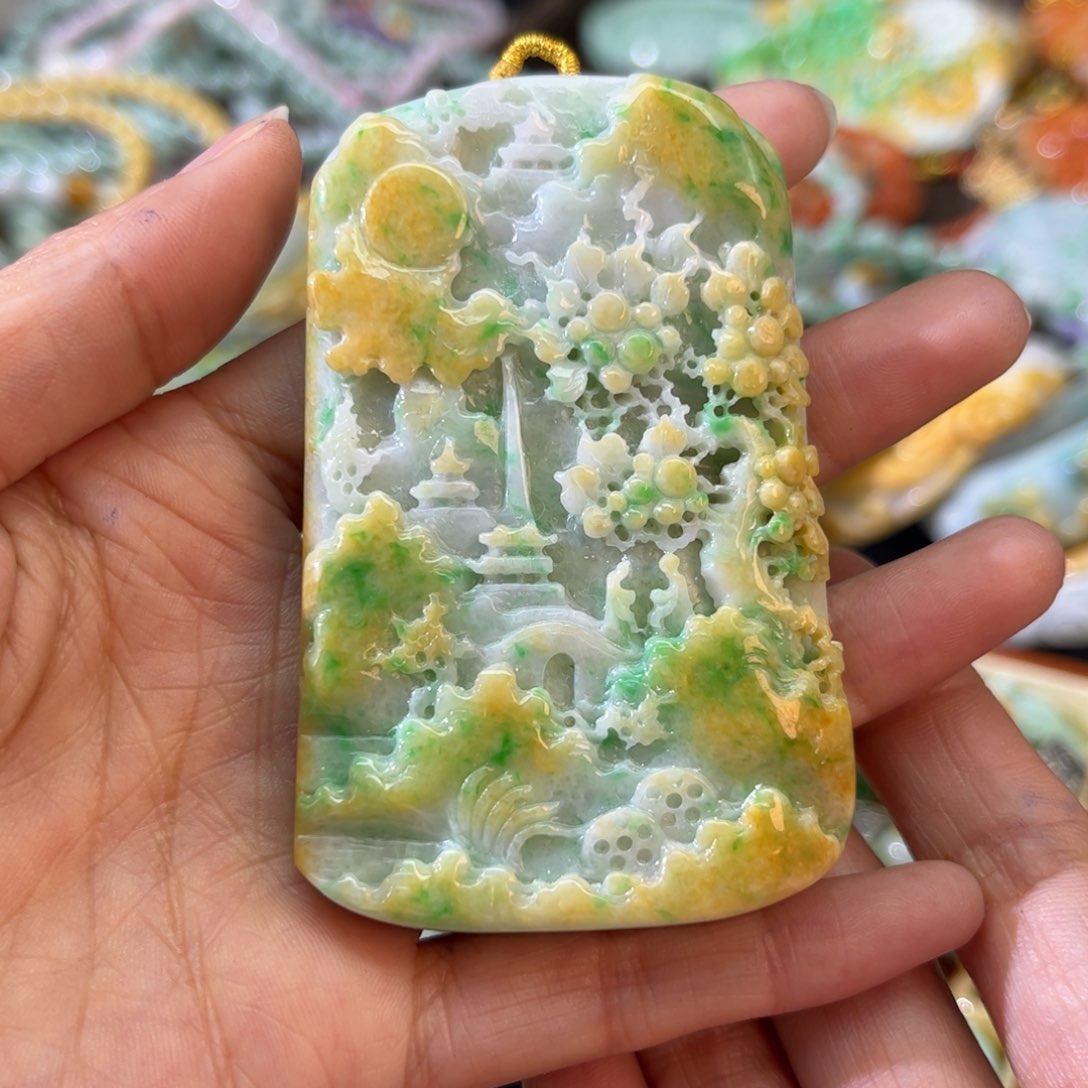 翡翠颈饰未镶嵌待编款