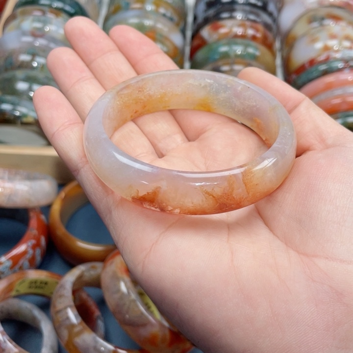 【闪购商品】玛瑙/玉髓手镯未镶嵌59