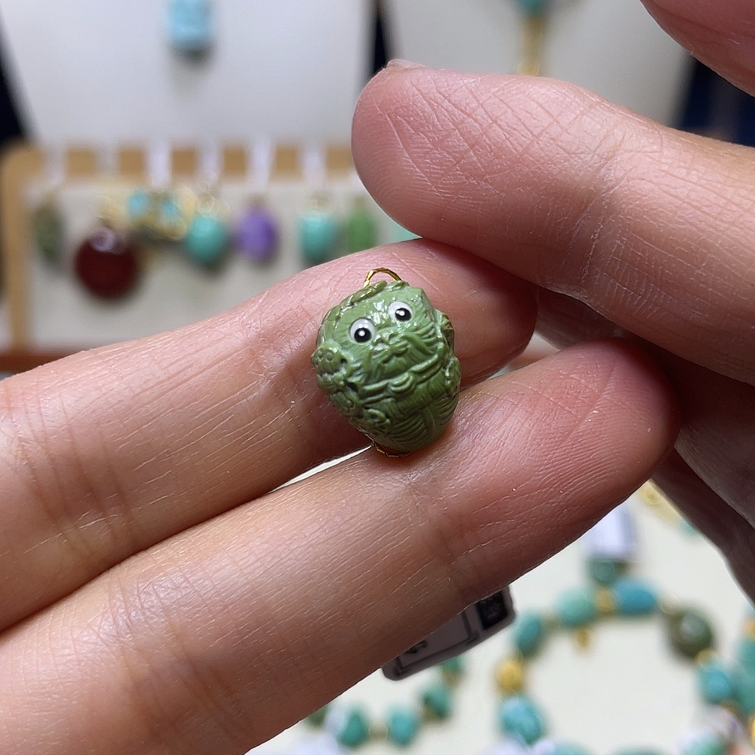 绿松石未镶嵌熊熊