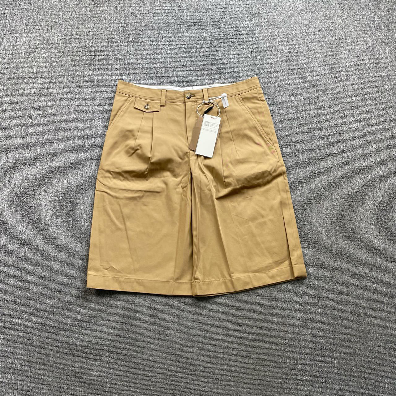 （qq）113 04301 Burberry 巴宝莉 卡其色短裤 52码 /全新/bc119803