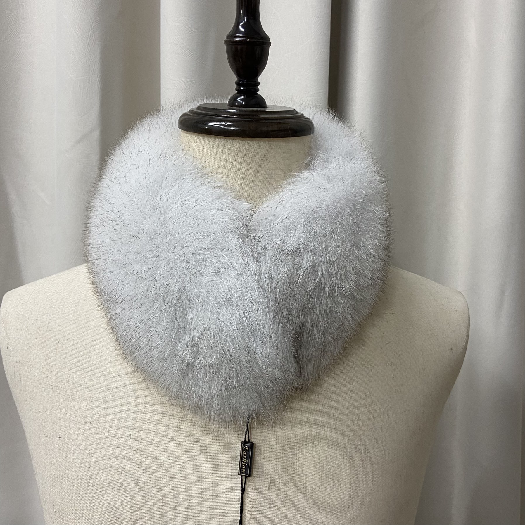 女士狐狸毛围巾双面毛保暖网红时尚磁吸