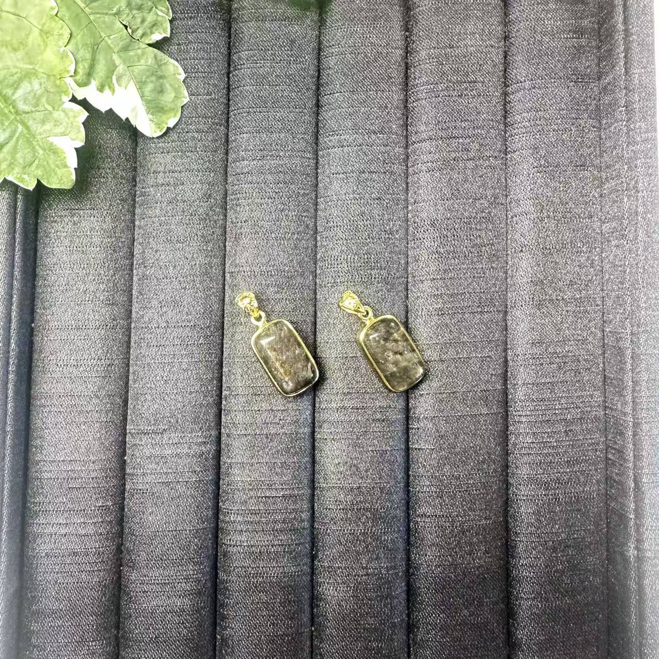 东娟珠宝BG10-水晶黑极光吊坠16×9×6-多样性发其一
