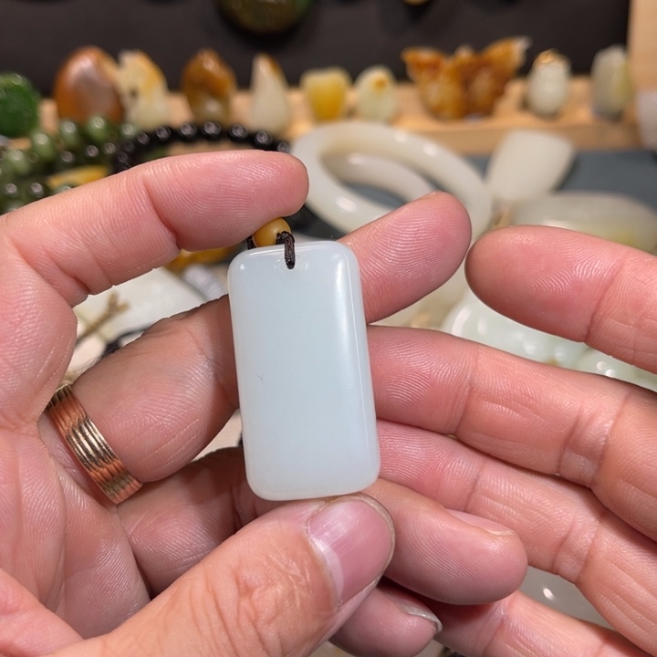 和田玉手串未镶嵌