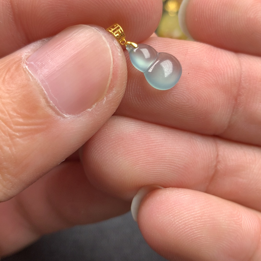 【闪购商品】颈饰18K金镶嵌翡翠翡翠