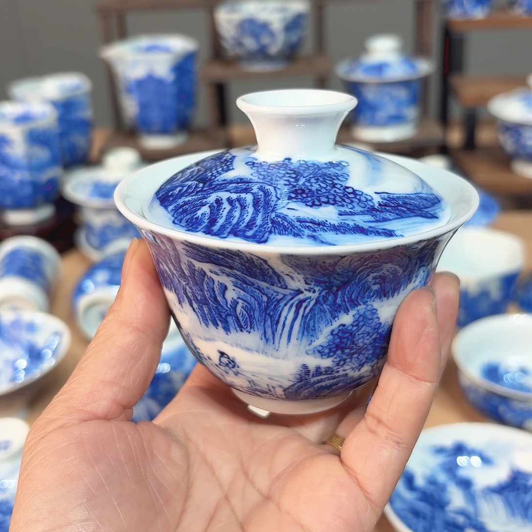 蒜***他景德镇纯手绘盖碗微瑕