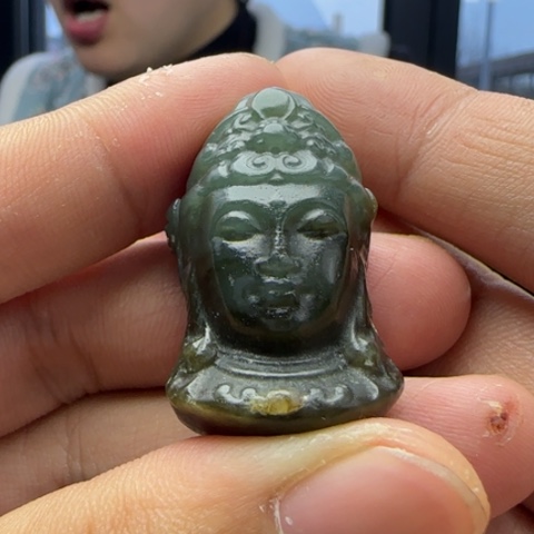 和田玉颈饰未镶嵌微包容