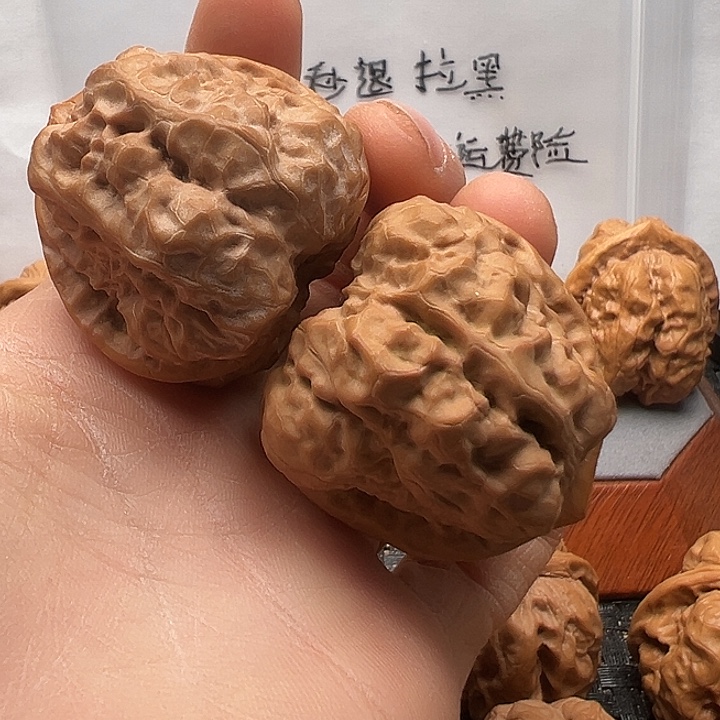 政***文玩核桃吊坠蛤蟆