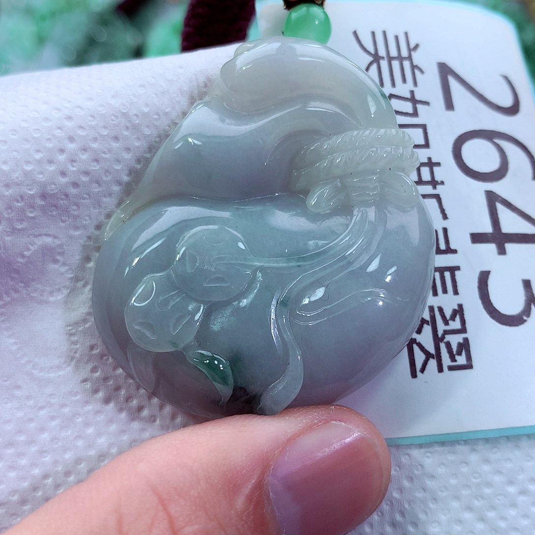 吊坠(不含链)未镶嵌翡翠