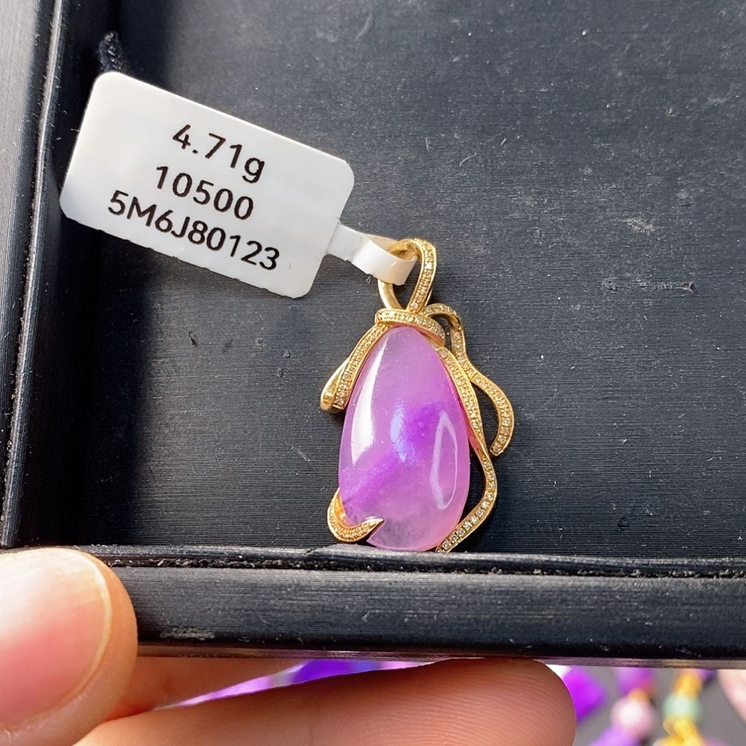 苏纪石（舒俱来）颈饰18K金镶嵌