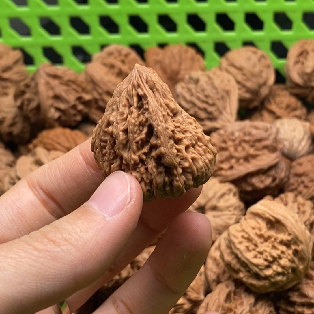 嗷***哦吊坠文玩核桃定制商品不退不换