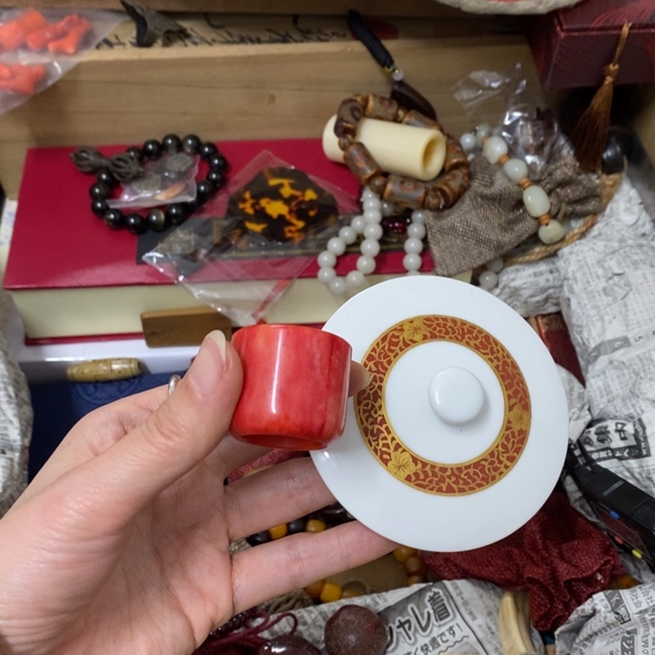 瓷片哈中古工艺品一件