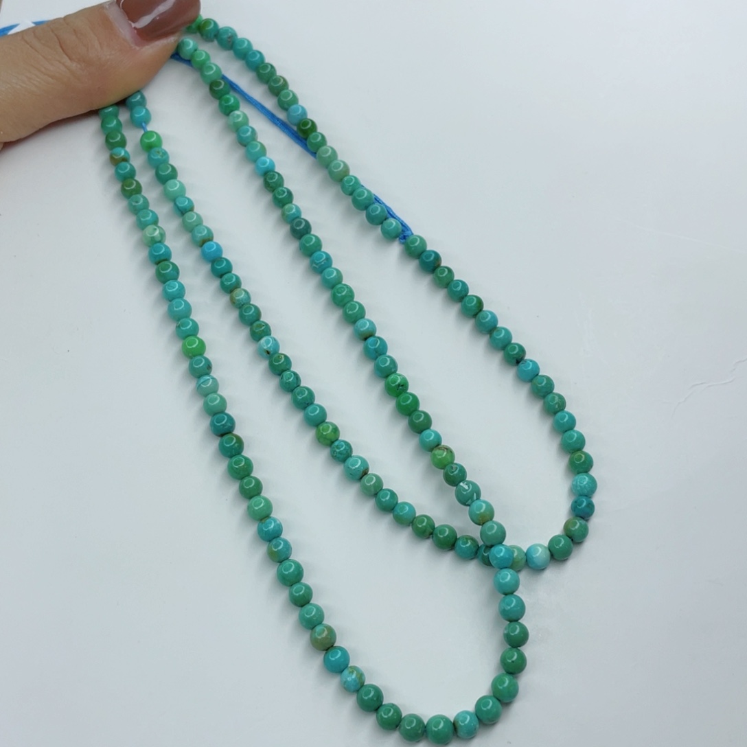 绿松石颈饰未镶嵌