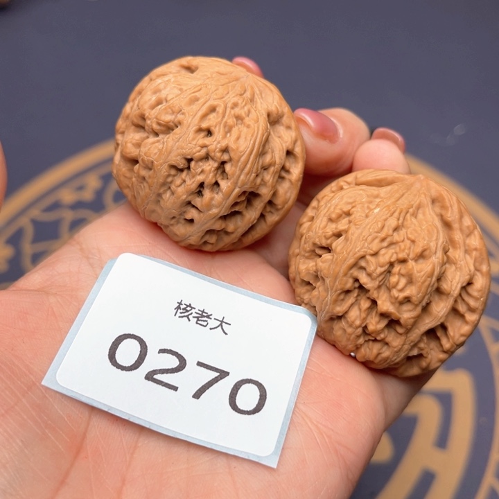 文玩核桃把件40大粗筋 0270