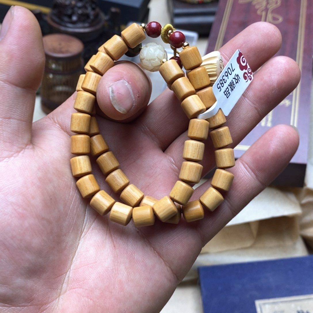 大叶紫檀（黑酸枝木类）