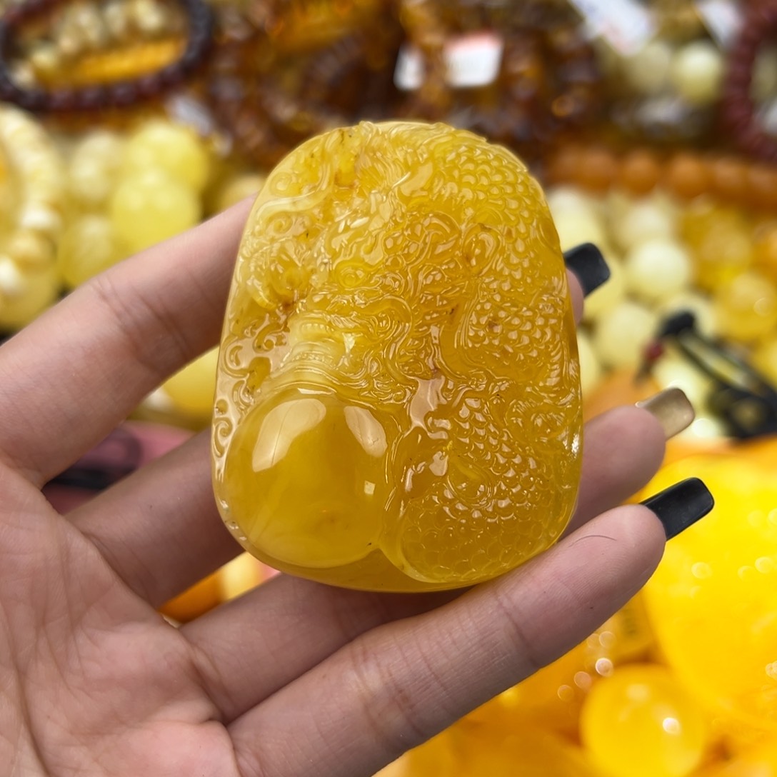 琥珀珠宝奇石未镶嵌