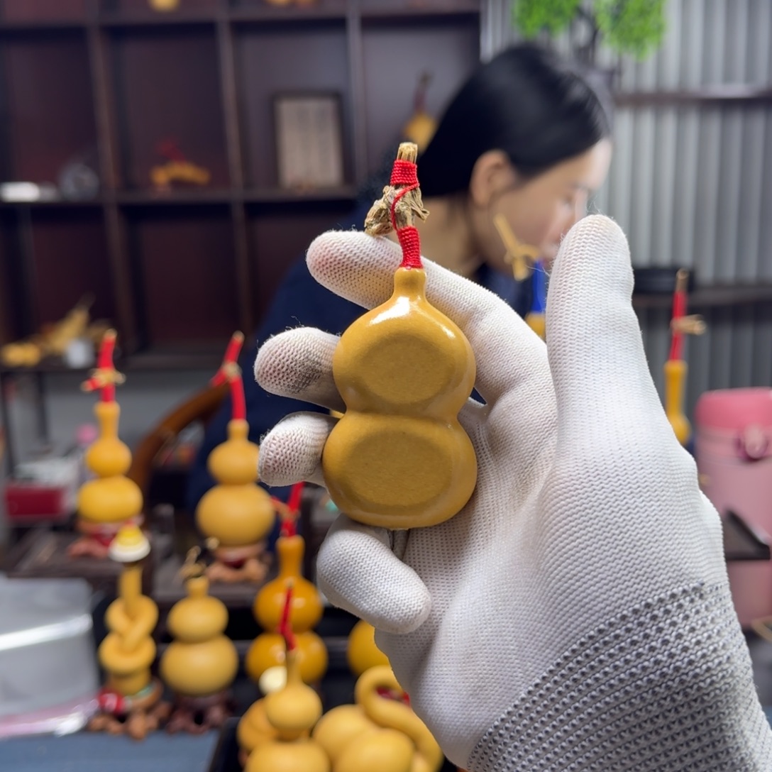 桃***妖哈哈这才刚看到信息哈啊好帅