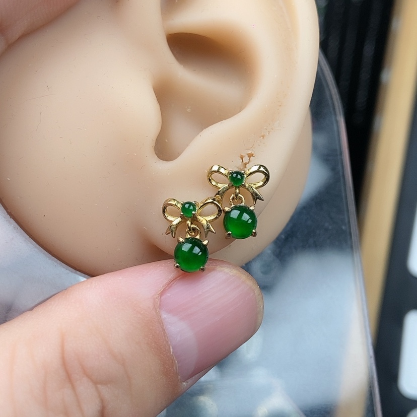 【闪购商品】银S925镶嵌翡翠耳饰晓****8