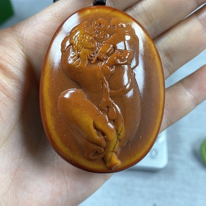 和田玉颈饰未镶嵌鱼**8