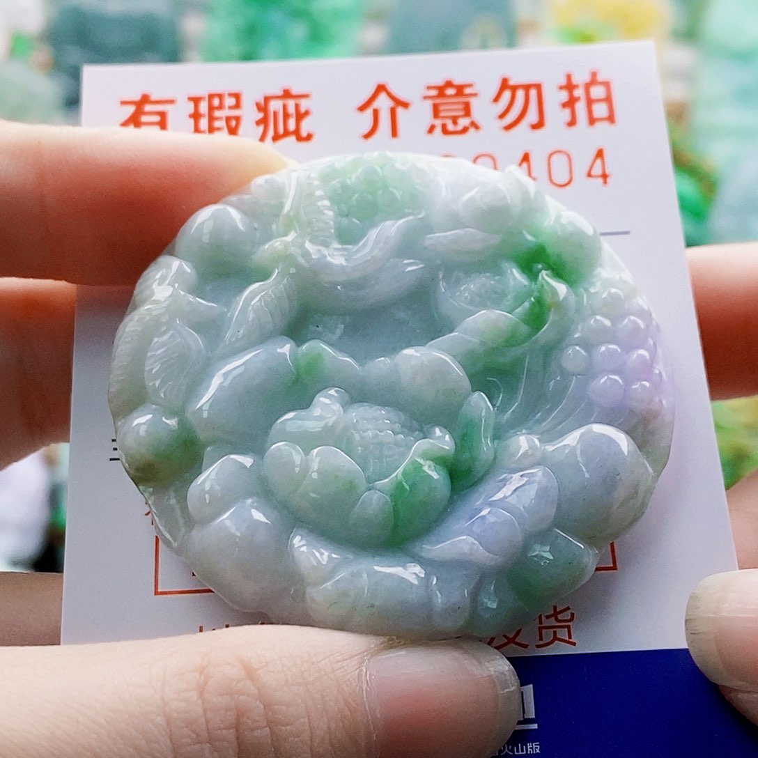 吊坠(不含链)未镶嵌翡翠